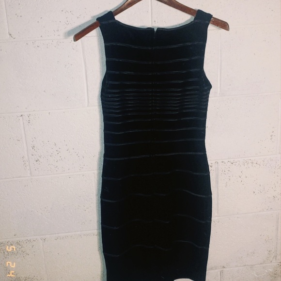 Black Tadashi Dress Size Small - Picture 4 of 4